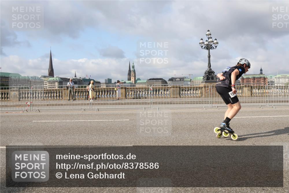 29.06.2025 - hella hamburg halbmarathon Lena Gebhardt http://msf.ph/oto/8378586 29.06.2025 08:51:27 Lombardsbrücke 19 meine-sportfotos.de