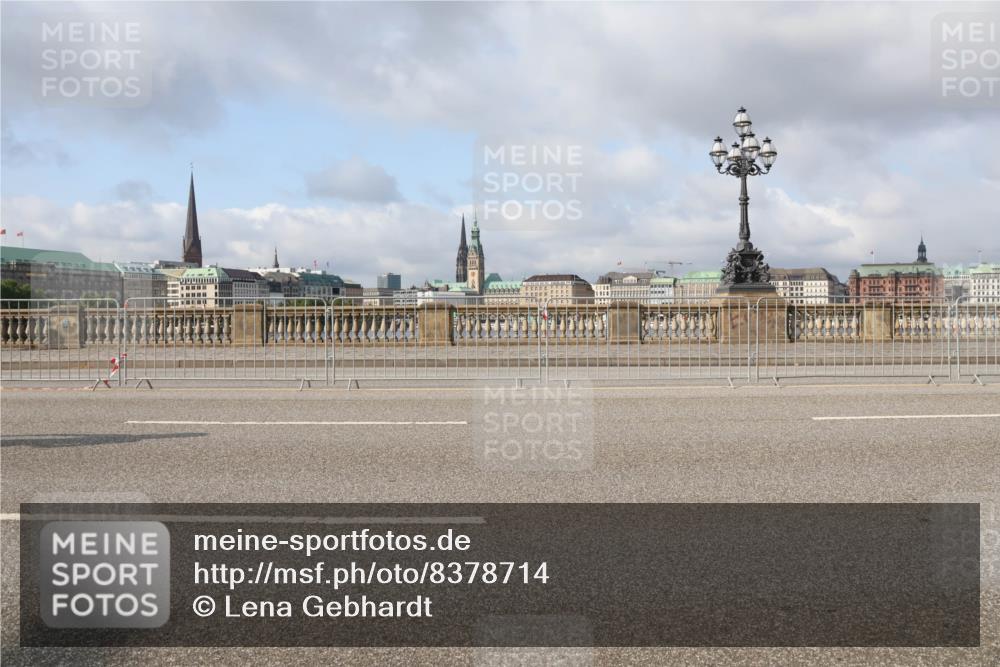 29.06.2025 - hella hamburg halbmarathon Lena Gebhardt http://msf.ph/oto/8378714 29.06.2025 08:51:56 Lombardsbrücke  meine-sportfotos.de