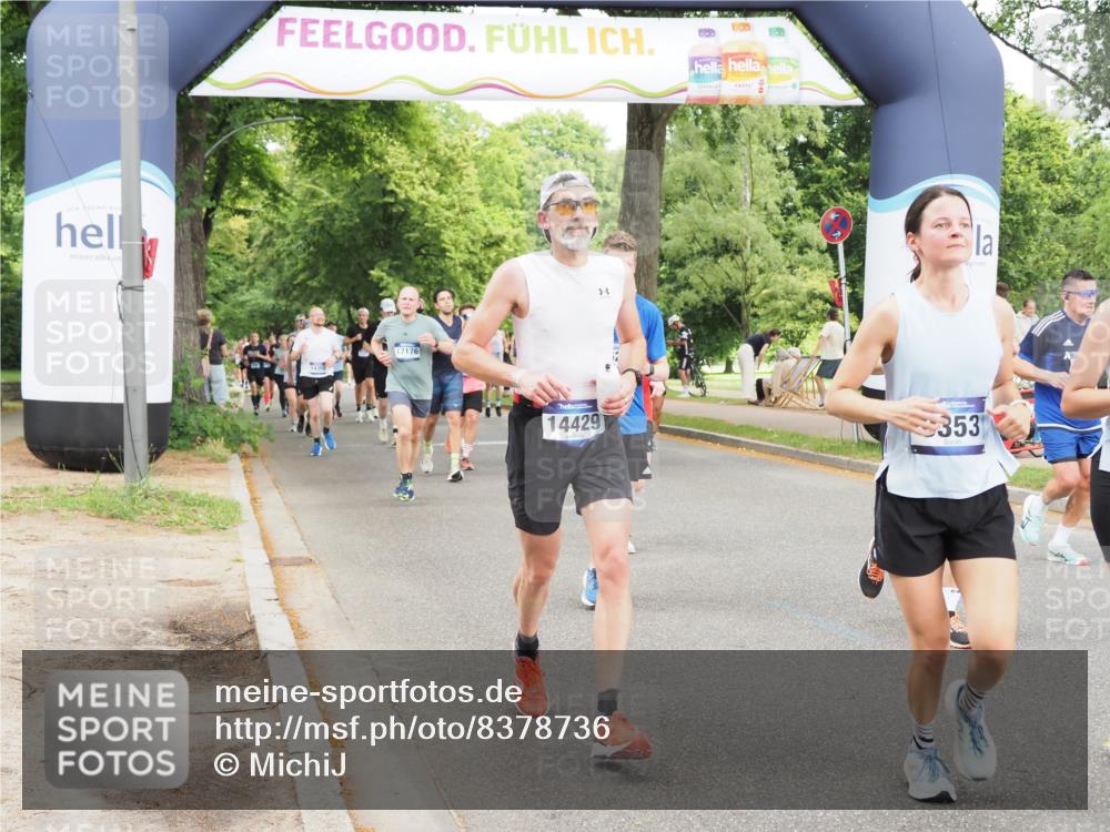 29.06.2025 - hella hamburg halbmarathon MichiJ http://msf.ph/oto/8378736 29.06.2025 10:45:59 Zwischen KM18-KM19 1285, 2006, 2957, 7259, 9156, 9353, 10539, 10915, 11757, 12509, 12809, 14375, 14429, 14628, 15914, 17176, 17825, 17931, 18153, 18467 meine-sportfotos.de