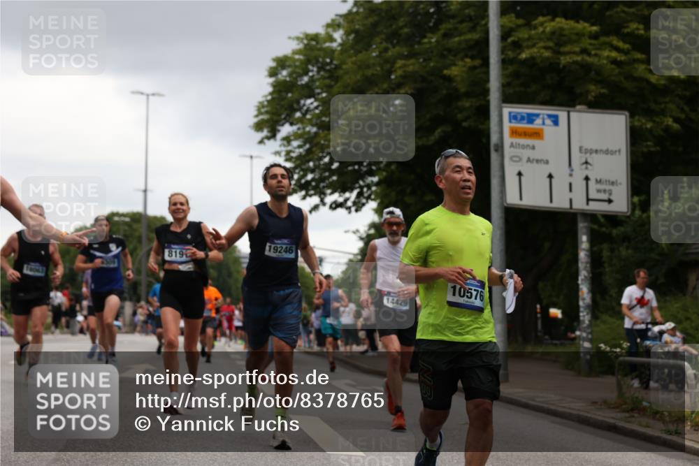 29.06.2025 - hella hamburg halbmarathon Yannick Fuchs http://msf.ph/oto/8378765 29.06.2025 10:54:36 20KM 1364, 1414, 1653, 1681, 2322, 2323, 2363, 6033, 6201, 6309, 6487, 6754, 6757, 7006, 7065, 7636, 8003, 8191, 8421, 8422, 8509, 8662, 8923, 9020, 9021, 10534, 10576, 11041, 11366, 11623, 11702, 11753, 11782, 11937, 12491, 13488, 13589, 14429, 15269, 17491, 17825, 17899, 17952, 18029, 18063, 19159, 19246 meine-sportfotos.de