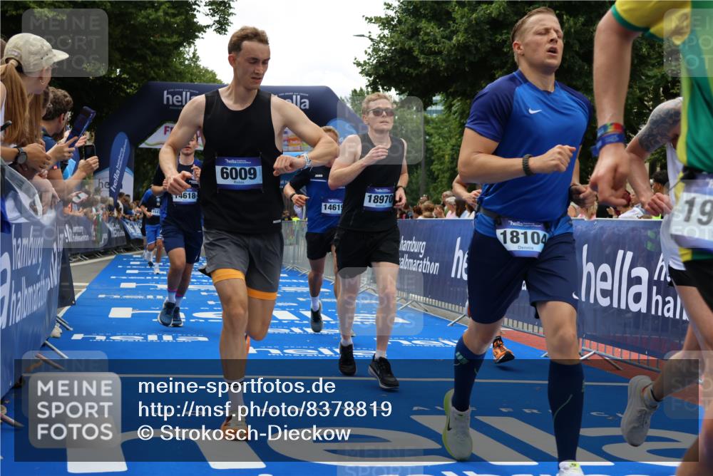 29.06.2025 - hella hamburg halbmarathon Strokosch-Dieckow http://msf.ph/oto/8378819 29.06.2025 10:47:36 Ziel 1070, 1320, 1592, 1696, 2284, 2708, 2953, 5889, 6009, 7962, 8023, 8234, 8927, 10969, 10988, 11021, 11283, 12870, 13223, 13303, 13948, 14618, 14619, 15451, 15478, 15479, 16205, 17229, 17905, 18104, 18430, 18970, 19181 meine-sportfotos.de