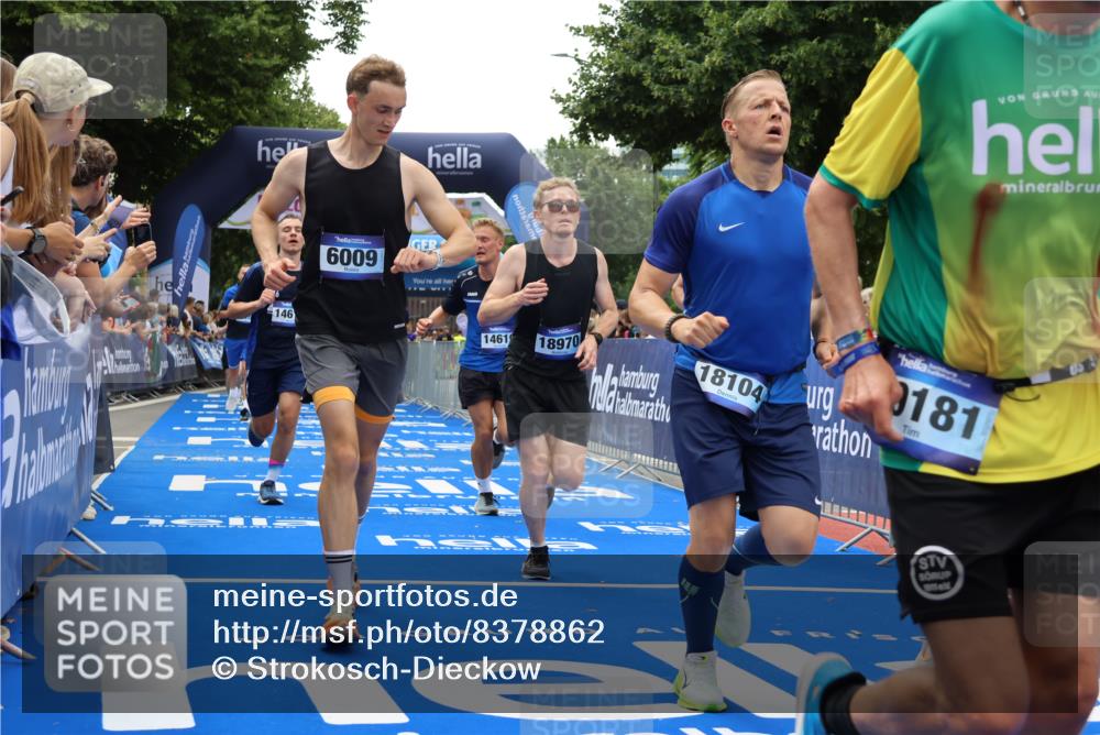 29.06.2025 - hella hamburg halbmarathon Strokosch-Dieckow http://msf.ph/oto/8378862 29.06.2025 10:47:36 Ziel 1070, 1320, 1592, 1696, 2284, 2708, 2953, 5889, 6009, 7962, 8023, 8234, 8927, 10969, 10988, 11021, 11283, 12870, 13223, 13303, 13948, 14618, 14619, 15451, 15478, 15479, 16205, 17229, 17905, 18104, 18430, 18970, 19181 meine-sportfotos.de