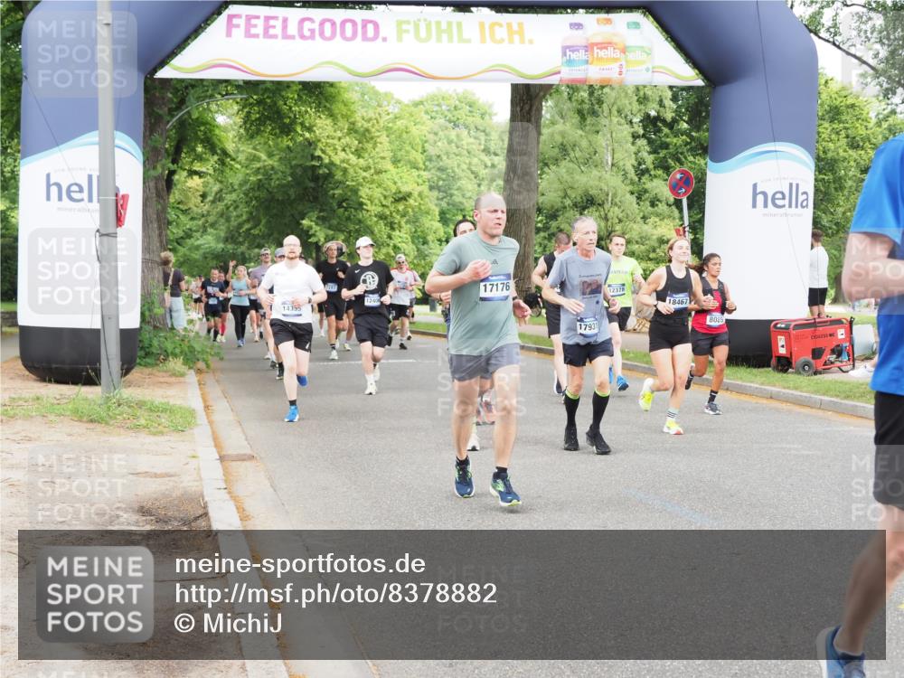 29.06.2025 - hella hamburg halbmarathon MichiJ http://msf.ph/oto/8378882 29.06.2025 10:46:01 Zwischen KM18-KM19 2006, 2957, 3181, 6208, 7259, 8089, 9156, 9353, 10915, 11757, 12378, 12406, 12509, 12633, 12809, 14355, 14375, 14429, 14628, 17176, 17825, 17931, 18153, 18467, 19246 meine-sportfotos.de