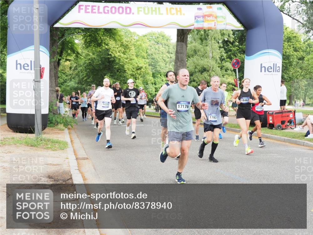 29.06.2025 - hella hamburg halbmarathon MichiJ http://msf.ph/oto/8378940 29.06.2025 10:46:01 Zwischen KM18-KM19 2006, 2957, 3181, 6208, 7259, 8089, 9156, 9353, 10915, 11757, 12378, 12406, 12509, 12633, 12809, 14355, 14375, 14429, 14628, 17176, 17825, 17931, 18153, 18467, 19246 meine-sportfotos.de