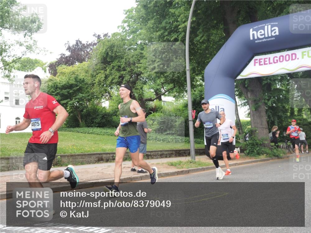 29.06.2025 - hella hamburg halbmarathon KatJ http://msf.ph/oto/8379049 29.06.2025 10:24:54 Zwischen KM18-KM19 3843 meine-sportfotos.de