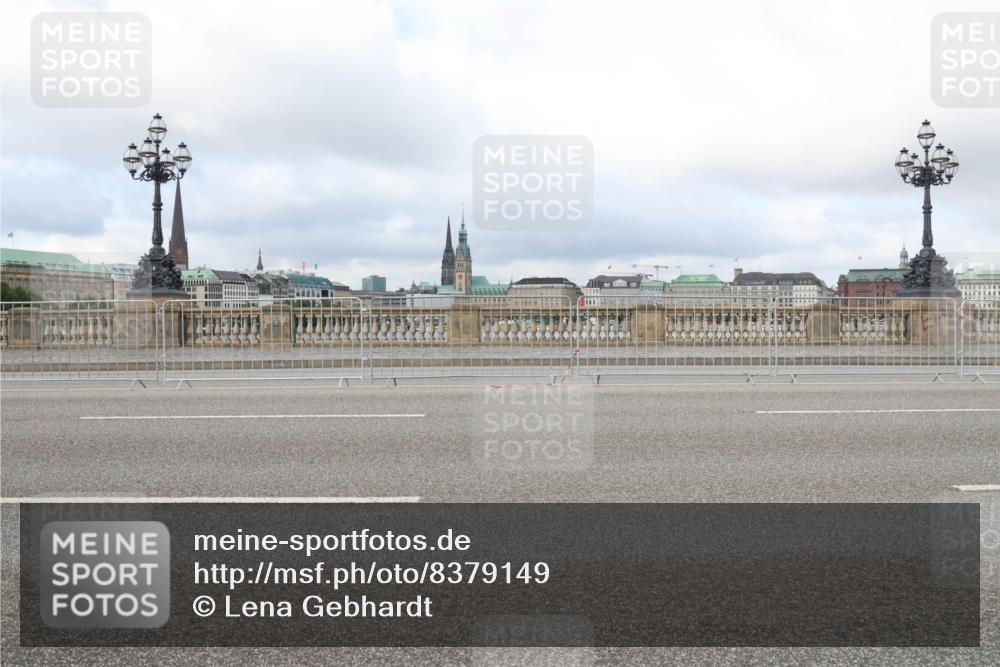 29.06.2025 - hella hamburg halbmarathon Lena Gebhardt http://msf.ph/oto/8379149 29.06.2025 09:14:13 Lombardsbrücke  meine-sportfotos.de