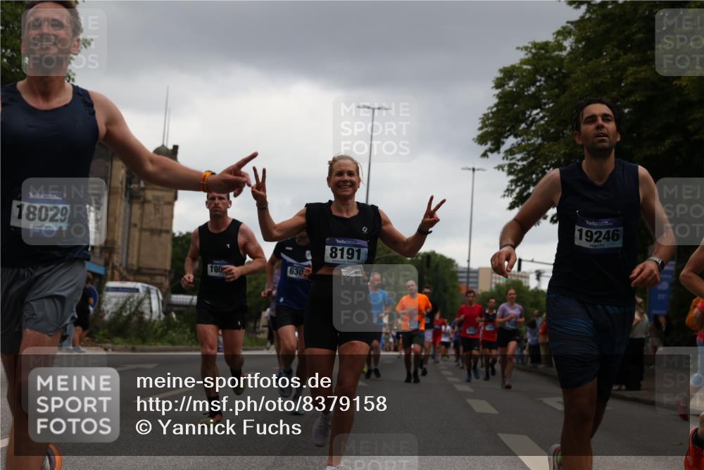 29.06.2025 - hella hamburg halbmarathon Yannick Fuchs http://msf.ph/oto/8379158 29.06.2025 10:54:38 20KM 1364, 1414, 1653, 1681, 2322, 2323, 2363, 6033, 6201, 6309, 6487, 6754, 6757, 7006, 7065, 7636, 8003, 8191, 8421, 8422, 8662, 8923, 9020, 9021, 10534, 10576, 11041, 11366, 11623, 11702, 11753, 11782, 11937, 12491, 13488, 13589, 14429, 15269, 17491, 17825, 17899, 17952, 18029, 18063, 19117, 19146, 19159, 19246 meine-sportfotos.de