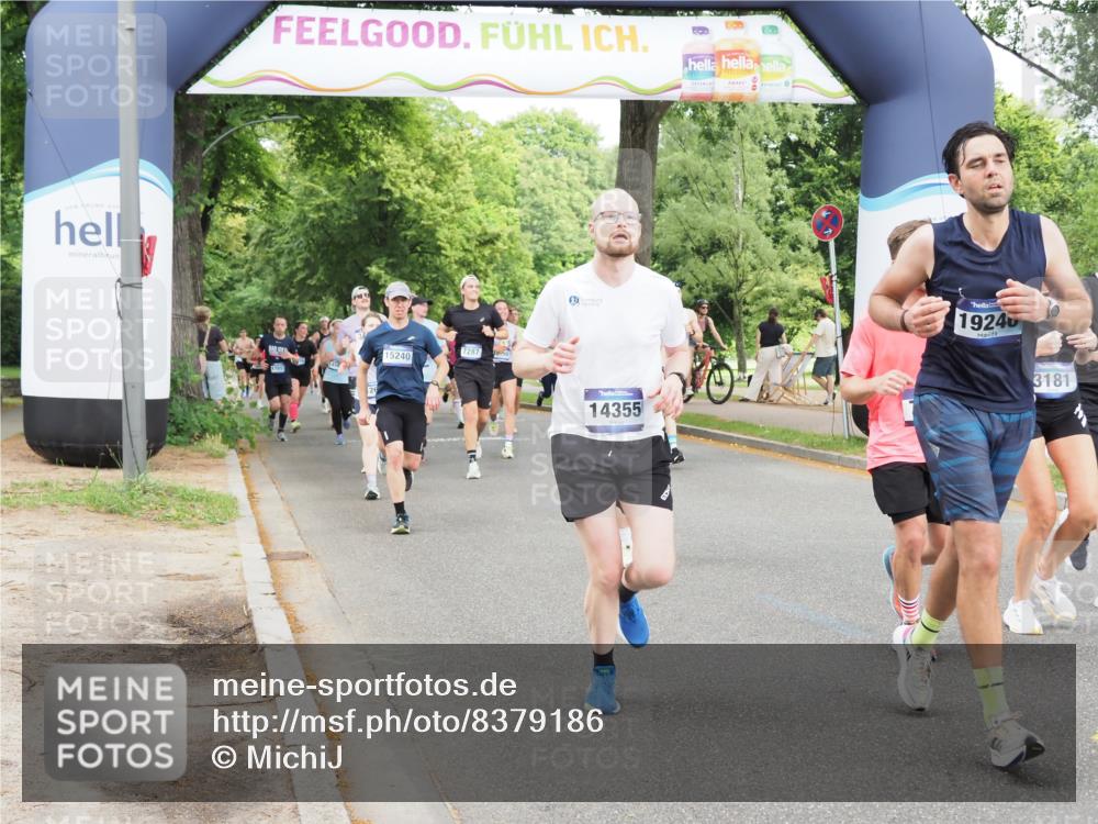29.06.2025 - hella hamburg halbmarathon MichiJ http://msf.ph/oto/8379186 29.06.2025 10:46:03 Zwischen KM18-KM19 2957, 3181, 6208, 7259, 7287, 8089, 9156, 11158, 11757, 12378, 12406, 12633, 12809, 14355, 14429, 14628, 17176, 17931, 18467, 19246 meine-sportfotos.de