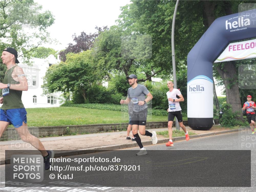 29.06.2025 - hella hamburg halbmarathon KatJ http://msf.ph/oto/8379201 29.06.2025 10:24:55 Zwischen KM18-KM19 3843 meine-sportfotos.de