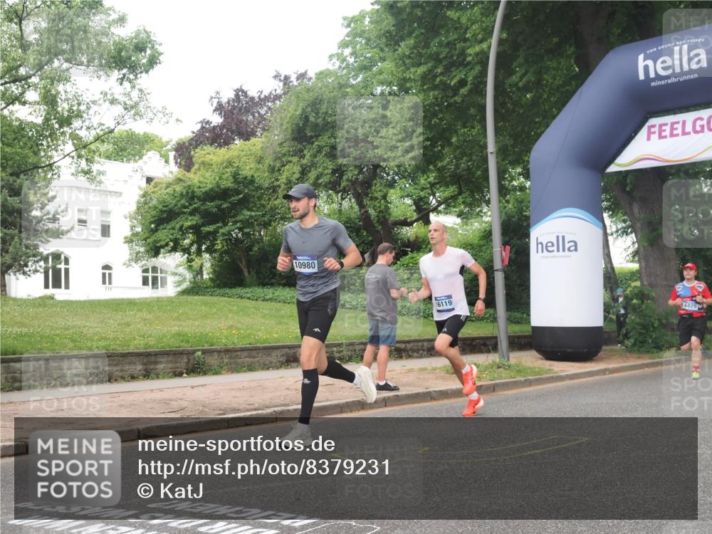 29.06.2025 - hella hamburg halbmarathon KatJ http://msf.ph/oto/8379231 29.06.2025 10:24:55 Zwischen KM18-KM19 3843 meine-sportfotos.de