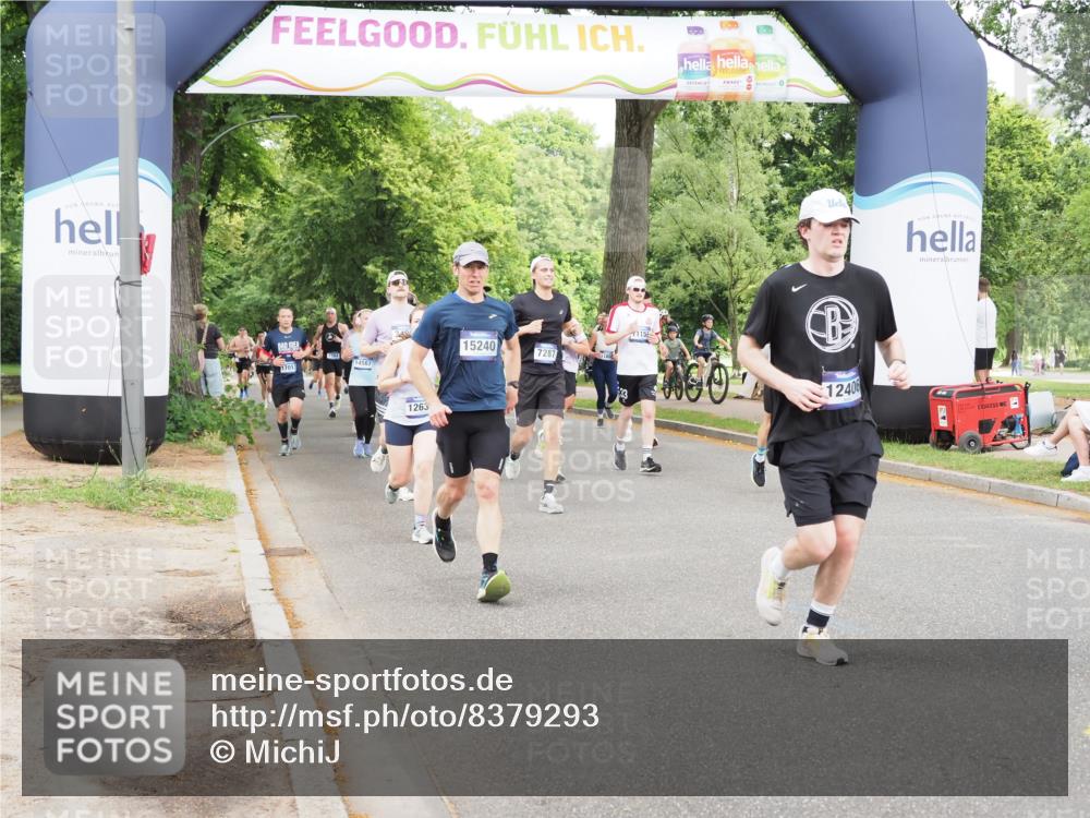 29.06.2025 - hella hamburg halbmarathon MichiJ http://msf.ph/oto/8379293 29.06.2025 10:46:04 Zwischen KM18-KM19 2957, 3181, 3425, 6208, 6997, 7259, 7287, 8089, 11158, 11159, 11757, 12378, 12406, 12633, 12809, 14355, 14429, 15240, 17176, 17931, 18467, 19246 meine-sportfotos.de