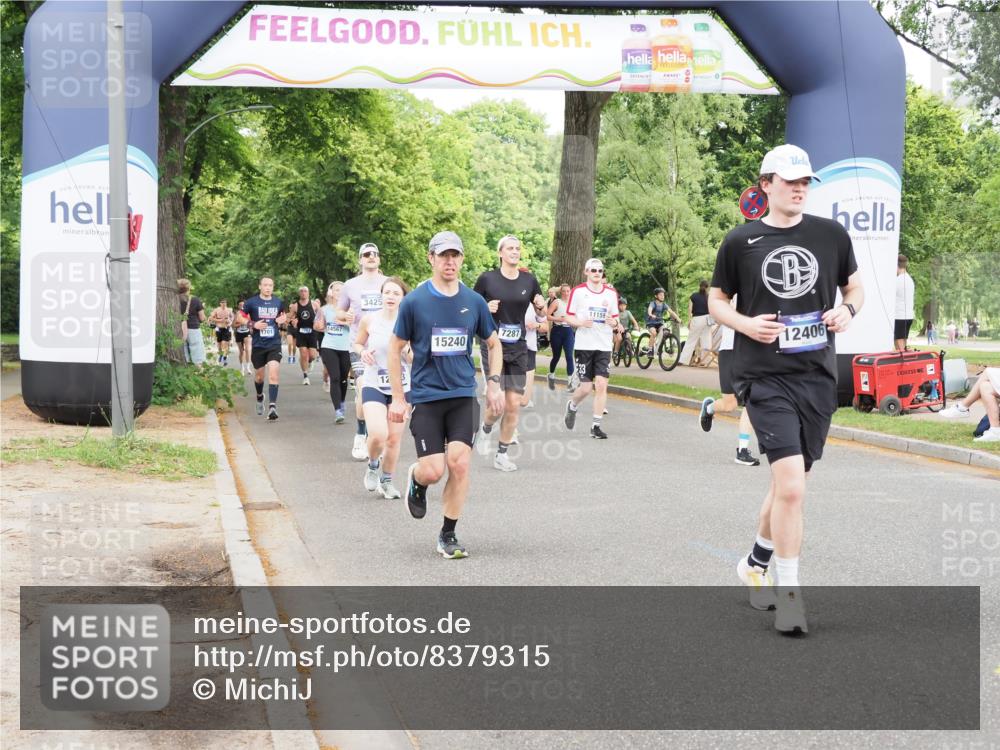 29.06.2025 - hella hamburg halbmarathon MichiJ http://msf.ph/oto/8379315 29.06.2025 10:46:04 Zwischen KM18-KM19 2957, 3181, 3425, 6208, 6997, 7259, 7287, 8089, 11158, 11159, 11757, 12378, 12406, 12633, 12809, 14355, 14429, 15240, 17176, 17931, 18467, 19246 meine-sportfotos.de