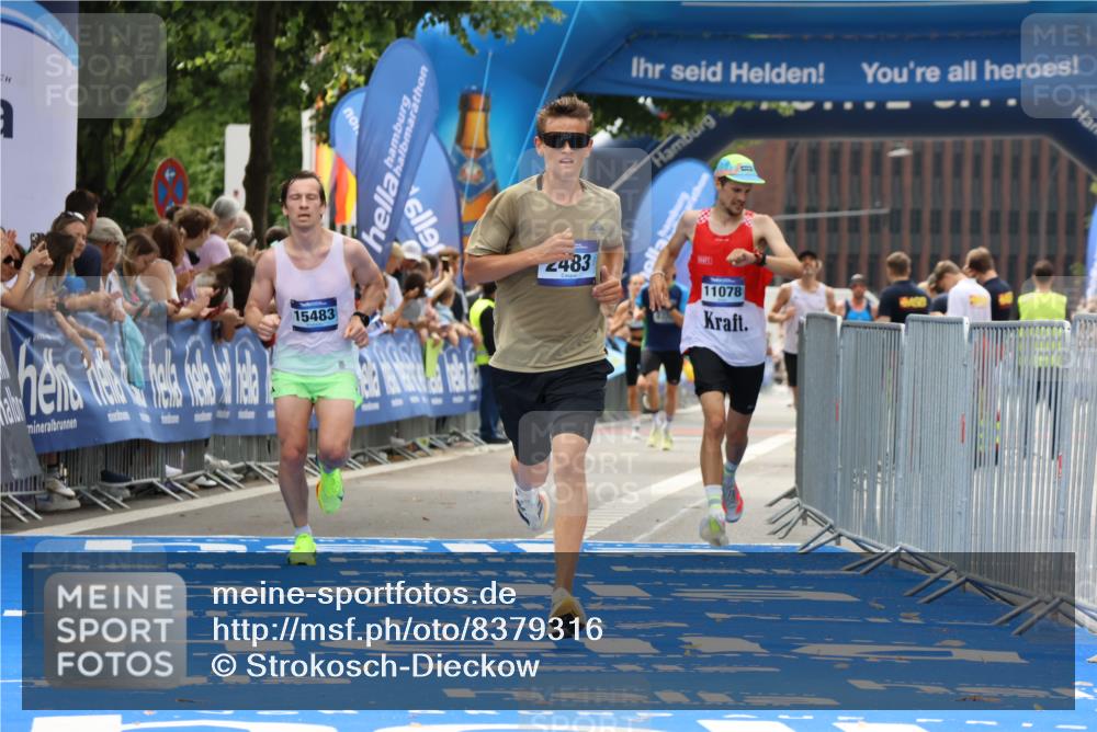29.06.2025 - hella hamburg halbmarathon Strokosch-Dieckow http://msf.ph/oto/8379316 29.06.2025 10:25:01 Ziel 2483, 10867, 11078, 15483 meine-sportfotos.de