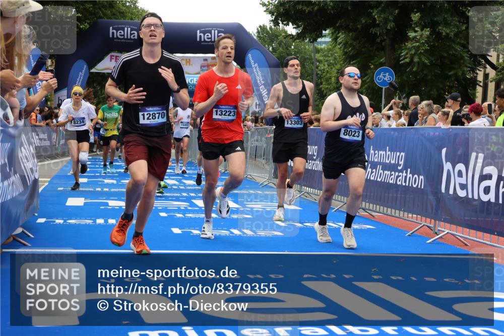 29.06.2025 - hella hamburg halbmarathon Strokosch-Dieckow http://msf.ph/oto/8379355 29.06.2025 10:47:31 Ziel 51, 1012, 1070, 1320, 1592, 1696, 2284, 2839, 2869, 2953, 3304, 5532, 5650, 5889, 6009, 8023, 8234, 8693, 8852, 8927, 9305, 10969, 11021, 12870, 13223, 13303, 14618, 14619, 15350, 15451, 15479, 15923, 16819, 17846, 17905, 18104, 18758, 18970, 18974, 19181 meine-sportfotos.de