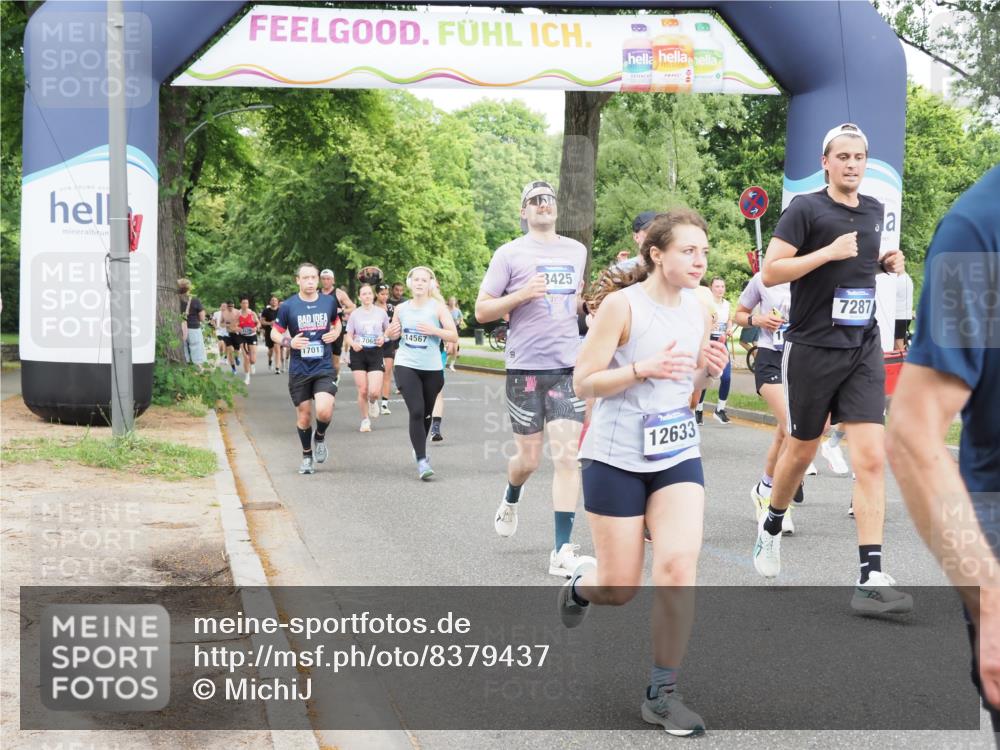 29.06.2025 - hella hamburg halbmarathon MichiJ http://msf.ph/oto/8379437 29.06.2025 10:46:06 Zwischen KM18-KM19 3181, 3425, 3983, 4502, 6208, 6997, 7259, 7287, 8089, 10703, 11158, 11159, 12378, 12406, 12633, 14355, 14567, 15240, 16160, 16341, 17017, 17176, 17931, 18467, 18716, 19246 meine-sportfotos.de