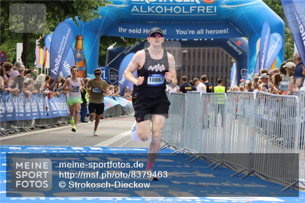 29.06.2025 - hella hamburg halbmarathon Strokosch-Dieckow http://msf.ph/oto/8379463 29.06.2025 10:24:57 Ziel 2483, 10867, 11078, 14836, 15483, 16361, 17752 meine-sportfotos.de