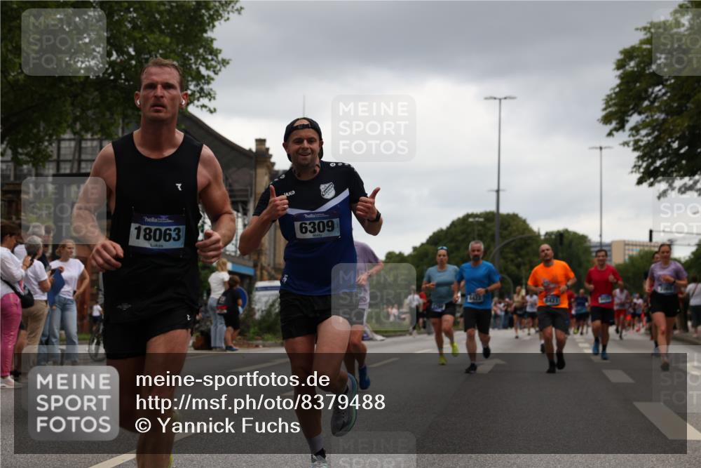29.06.2025 - hella hamburg halbmarathon Yannick Fuchs http://msf.ph/oto/8379488 29.06.2025 10:54:39 20KM 1364, 1414, 1653, 1681, 2322, 2323, 2363, 6033, 6201, 6309, 6487, 6754, 6757, 7006, 7065, 7636, 8003, 8191, 8421, 8422, 8662, 8923, 9020, 9021, 10534, 10576, 11041, 11366, 11623, 11702, 11753, 11782, 11937, 12491, 13488, 13589, 14429, 15269, 17491, 17899, 17952, 18029, 18063, 19117, 19146, 19246 meine-sportfotos.de