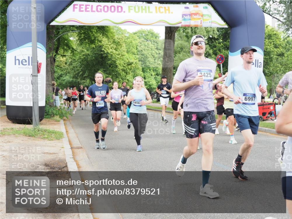 29.06.2025 - hella hamburg halbmarathon MichiJ http://msf.ph/oto/8379521 29.06.2025 10:46:07 Zwischen KM18-KM19 3181, 3425, 3983, 4502, 6208, 6997, 7259, 7287, 8089, 10703, 11158, 11159, 11808, 12378, 12406, 12633, 14355, 14567, 15240, 16160, 16341, 17017, 17931, 18467, 18716, 18985, 19246 meine-sportfotos.de