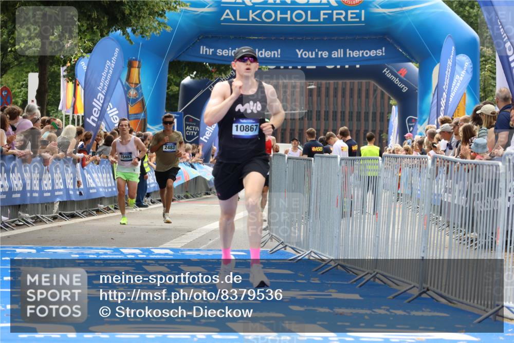 29.06.2025 - hella hamburg halbmarathon Strokosch-Dieckow http://msf.ph/oto/8379536 29.06.2025 10:24:57 Ziel 2483, 10867, 11078, 14836, 15483, 16361, 17752 meine-sportfotos.de