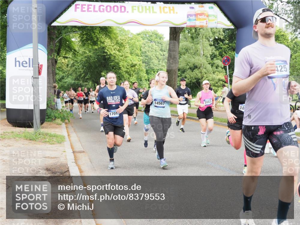 29.06.2025 - hella hamburg halbmarathon MichiJ http://msf.ph/oto/8379553 29.06.2025 10:46:08 Zwischen KM18-KM19 3181, 3425, 3983, 4502, 6208, 6997, 7287, 8089, 10703, 11158, 11159, 11808, 12378, 12406, 12633, 13847, 14355, 14567, 15240, 16160, 16341, 17017, 17503, 18716, 18985, 19246 meine-sportfotos.de