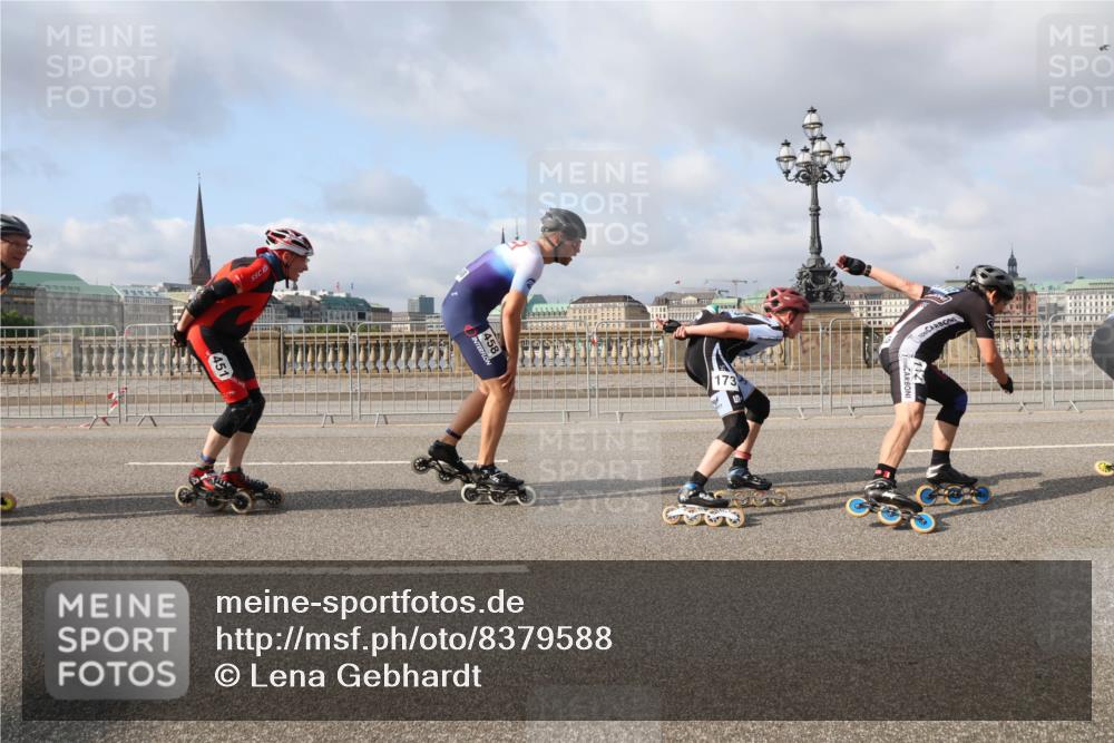 29.06.2025 - hella hamburg halbmarathon Lena Gebhardt http://msf.ph/oto/8379588 29.06.2025 08:51:57 Lombardsbrücke 451, 458, 173 meine-sportfotos.de