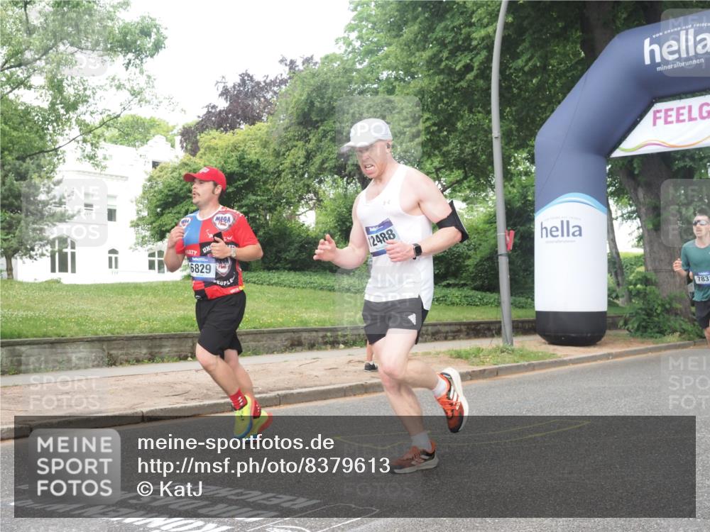 29.06.2025 - hella hamburg halbmarathon KatJ http://msf.ph/oto/8379613 29.06.2025 10:24:57 Zwischen KM18-KM19 6829, 7831 meine-sportfotos.de