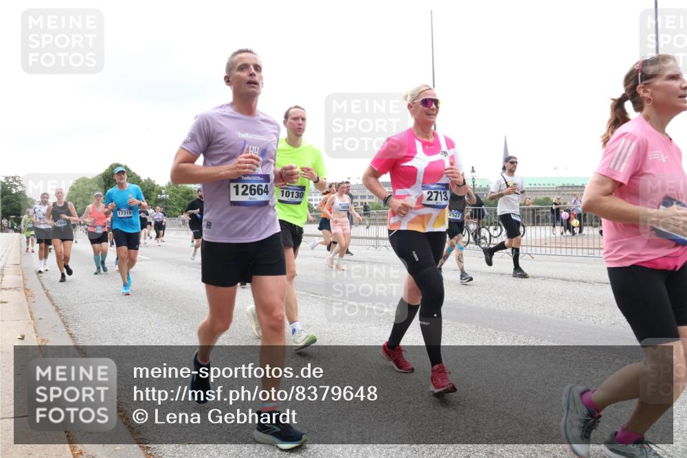 29.06.2025 - hella hamburg halbmarathon Lena Gebhardt http://msf.ph/oto/8379648 29.06.2025 10:49:26 Lombardsbrücke 17964, 17315, 12664, 10130, 2713, 2527, 1525, 1625, 1805, 1888, 2067, 2395, 2466, 2527, 2541, 2668, 2713, 2862, 2927, 3070, 3086, 3183, 3232, 3253, 3383, 3943, 4403, 4525, 4527, 4589, 4769, 4809, 5106, 5118, 5463, 5551, 5552, 5694, 6191, 6566, 6694, 6979, 6989, 7301, 7305, 7339, 7650, 7931, 7936, 8549, 9162, 9245, 9261, 9341, 9359, 10033, 10038, 10081, 10130, 10333, 10479, 10704, 10782, 10785, 11000, 11031, 11192, 11558, 11631, 12388, 13764 meine-sportfotos.de