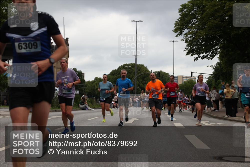 29.06.2025 - hella hamburg halbmarathon Yannick Fuchs http://msf.ph/oto/8379692 29.06.2025 10:54:40 20KM 1364, 1414, 1653, 1681, 2322, 2323, 2363, 6033, 6201, 6309, 6487, 6754, 6757, 7006, 7065, 7636, 8003, 8191, 8421, 8422, 8662, 8923, 9020, 9021, 10534, 10576, 11041, 11366, 11623, 11702, 11753, 11782, 11937, 12491, 13459, 13488, 13589, 14429, 15269, 17491, 17899, 17952, 18029, 18063, 19117, 19146, 19246 meine-sportfotos.de
