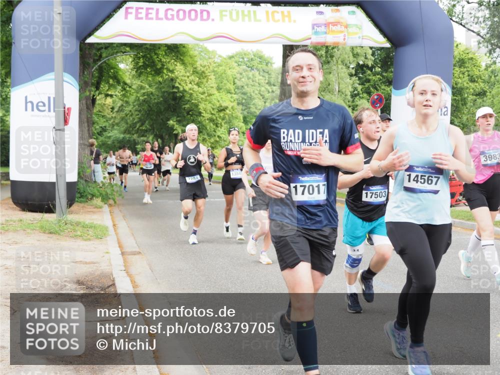 29.06.2025 - hella hamburg halbmarathon MichiJ http://msf.ph/oto/8379705 29.06.2025 10:46:09 Zwischen KM18-KM19 3425, 3983, 4502, 6997, 7065, 7287, 8585, 10703, 11158, 11159, 11808, 12378, 12633, 13847, 14567, 15240, 16160, 16341, 17017, 17503, 18716, 18985, 19246 meine-sportfotos.de