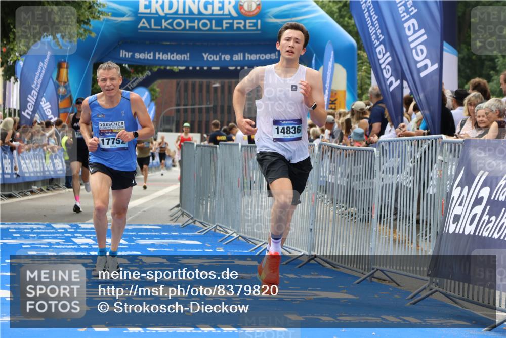 29.06.2025 - hella hamburg halbmarathon Strokosch-Dieckow http://msf.ph/oto/8379820 29.06.2025 10:24:53 Ziel 1241, 1271, 2483, 7142, 10867, 11678, 13872, 14836, 16361, 17752 meine-sportfotos.de