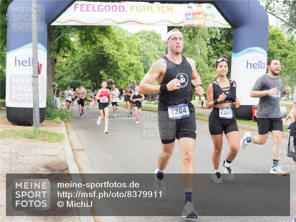 29.06.2025 - hella hamburg halbmarathon MichiJ http://msf.ph/oto/8379911 29.06.2025 10:46:11 Zwischen KM18-KM19 3425, 3983, 4502, 6997, 7065, 7287, 8585, 10703, 11158, 11159, 11808, 13847, 14567, 15240, 16160, 16341, 17017, 17503, 18716, 18985 meine-sportfotos.de