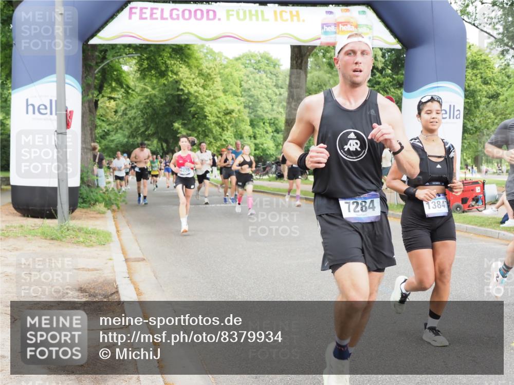 29.06.2025 - hella hamburg halbmarathon MichiJ http://msf.ph/oto/8379934 29.06.2025 10:46:11 Zwischen KM18-KM19 3425, 3983, 4502, 6997, 7065, 7287, 8585, 10703, 11158, 11159, 11808, 13847, 14567, 15240, 16160, 16341, 17017, 17503, 18716, 18985 meine-sportfotos.de