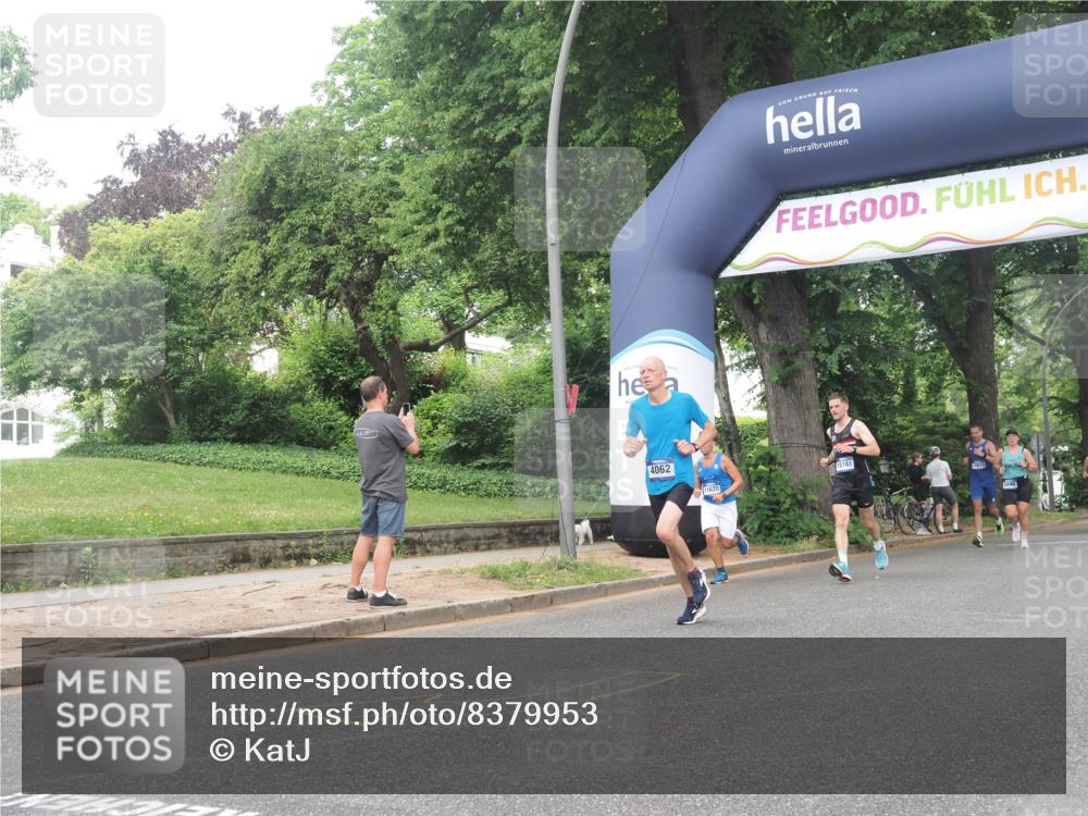 29.06.2025 - hella hamburg halbmarathon KatJ http://msf.ph/oto/8379953 29.06.2025 10:25:01 Zwischen KM18-KM19 4062, 6829, 6990, 7831 meine-sportfotos.de