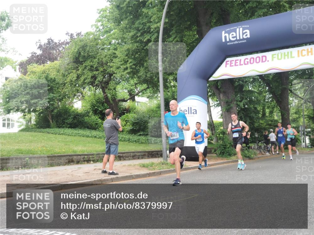 29.06.2025 - hella hamburg halbmarathon KatJ http://msf.ph/oto/8379997 29.06.2025 10:25:01 Zwischen KM18-KM19 4062, 6829, 6990, 7831 meine-sportfotos.de