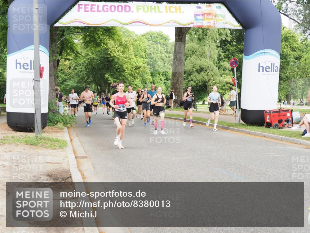 29.06.2025 - hella hamburg halbmarathon MichiJ http://msf.ph/oto/8380013 29.06.2025 10:46:12 Zwischen KM18-KM19 3425, 3983, 4502, 6997, 7065, 8585, 10703, 11159, 11808, 13847, 14567, 15240, 16160, 16341, 17017, 17503, 18716, 18985 meine-sportfotos.de