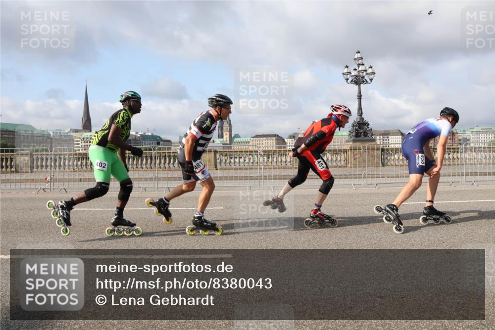 29.06.2025 - hella hamburg halbmarathon Lena Gebhardt http://msf.ph/oto/8380043 29.06.2025 08:51:57 Lombardsbrücke 402, 481, 451 meine-sportfotos.de