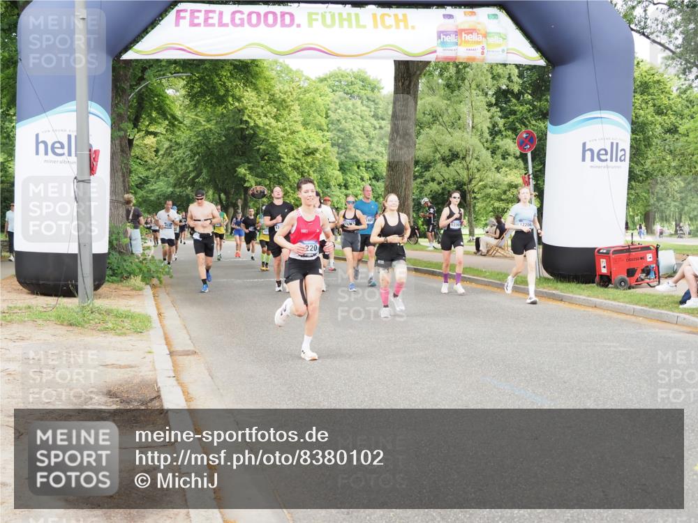 29.06.2025 - hella hamburg halbmarathon MichiJ http://msf.ph/oto/8380102 29.06.2025 10:46:12 Zwischen KM18-KM19 3425, 3983, 4502, 6997, 7065, 8585, 10703, 11159, 11808, 13847, 14567, 15240, 16160, 16341, 17017, 17503, 18716, 18985 meine-sportfotos.de