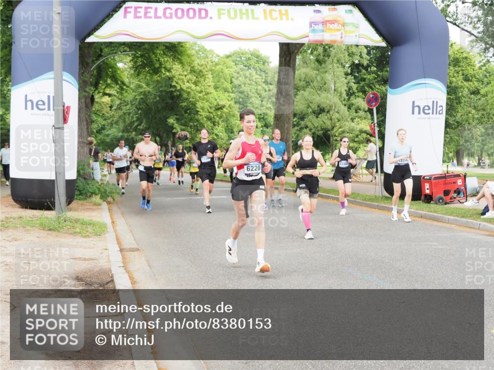 29.06.2025 - hella hamburg halbmarathon MichiJ http://msf.ph/oto/8380153 29.06.2025 10:46:13 Zwischen KM18-KM19 2780, 3983, 4502, 6220, 7065, 8585, 10703, 11808, 12206, 12261, 13847, 14567, 15232, 16160, 16341, 17017, 17503, 18716, 18985 meine-sportfotos.de