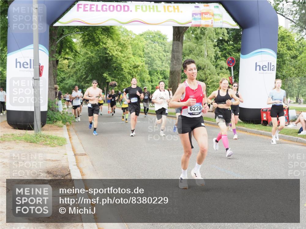 29.06.2025 - hella hamburg halbmarathon MichiJ http://msf.ph/oto/8380229 29.06.2025 10:46:13 Zwischen KM18-KM19 2780, 3983, 4502, 6220, 7065, 8585, 10703, 11808, 12206, 12261, 13847, 14567, 15232, 16160, 16341, 17017, 17503, 18716, 18985 meine-sportfotos.de