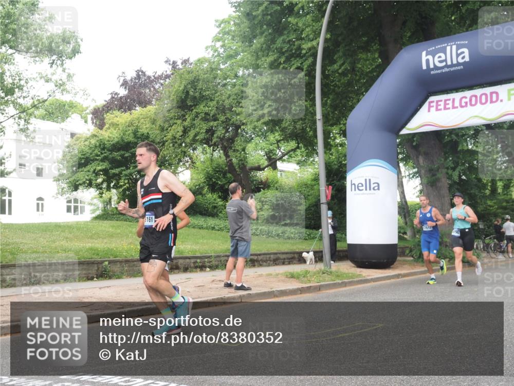 29.06.2025 - hella hamburg halbmarathon KatJ http://msf.ph/oto/8380352 29.06.2025 10:25:03 Zwischen KM18-KM19 2774, 4062, 6829, 6990, 7831 meine-sportfotos.de