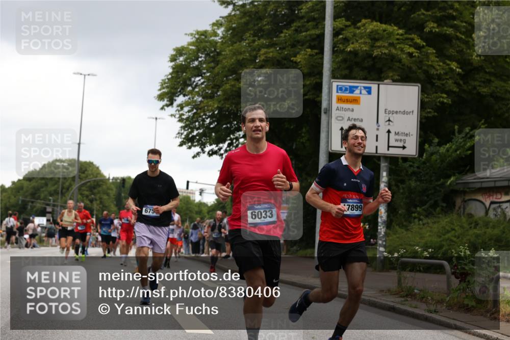 29.06.2025 - hella hamburg halbmarathon Yannick Fuchs http://msf.ph/oto/8380406 29.06.2025 10:54:44 20KM 1364, 1414, 1653, 2322, 2323, 2363, 3698, 6033, 6201, 6309, 6487, 6754, 6757, 7006, 7065, 7306, 7636, 7759, 7761, 8191, 8421, 8422, 8662, 8923, 9020, 9021, 10534, 10576, 11623, 11702, 11753, 11782, 11937, 12491, 13459, 13488, 13589, 14429, 15269, 16621, 17491, 17899, 17952, 18029, 18063, 18757, 19117, 19146, 19242, 19246 meine-sportfotos.de