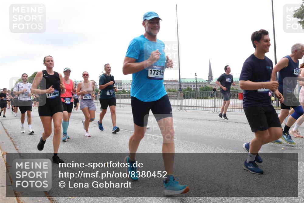 29.06.2025 - hella hamburg halbmarathon Lena Gebhardt http://msf.ph/oto/8380452 29.06.2025 10:49:29 Lombardsbrücke 1168, 17964, 2927, 3070, 10333, 17315, 11889, 2541, 1040, 1041, 1525, 1625, 1805, 1888, 2067, 2395, 2466, 2527, 2541, 2668, 2713, 2862, 2927, 2997, 3070, 3086, 3183, 3232, 3253, 3383, 3943, 4403, 4525, 4527, 4589, 4769, 4809, 5076, 5106, 5118, 5463, 5551, 5552, 5694, 6191, 6694, 6979, 6989, 7301, 7305, 7339, 7650, 7679, 7931, 7936, 8549, 9162, 9245, 9261, 9341, 9359, 10033, 10038, 10130, 10333, 10403, 10479, 10704, 10782, 10785, 11031, 11192, 11558, 11631, 12388, 13764 meine-sportfotos.de