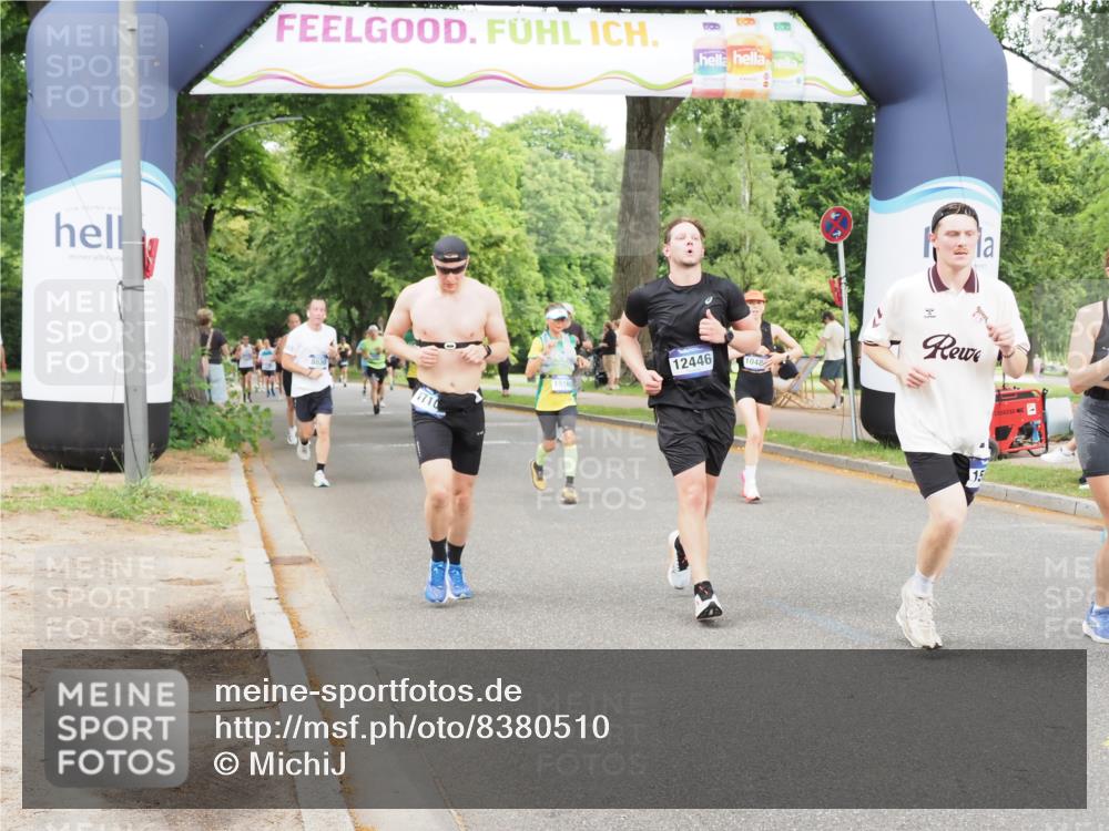 29.06.2025 - hella hamburg halbmarathon MichiJ http://msf.ph/oto/8380510 29.06.2025 10:46:16 Zwischen KM18-KM19 2780, 6220, 7065, 8585, 10488, 12206, 12261, 12446, 13847, 15232, 15284, 17503, 19160 meine-sportfotos.de