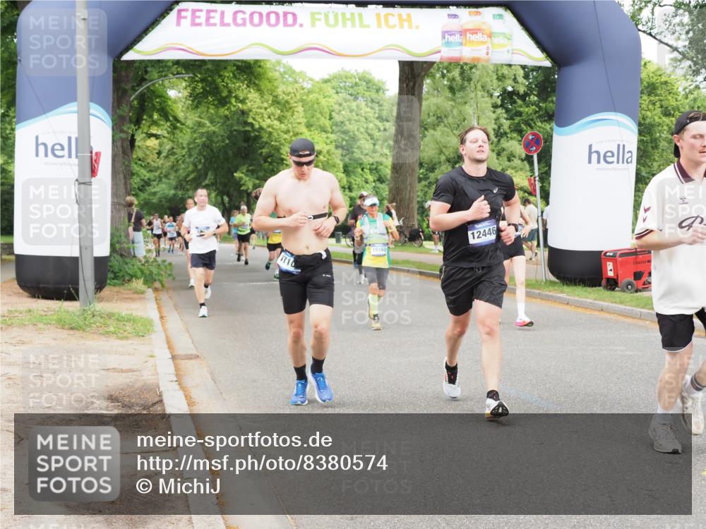 29.06.2025 - hella hamburg halbmarathon MichiJ http://msf.ph/oto/8380574 29.06.2025 10:46:16 Zwischen KM18-KM19 2780, 6220, 7065, 8585, 10488, 12206, 12261, 12446, 13847, 15232, 15284, 17503, 19160 meine-sportfotos.de
