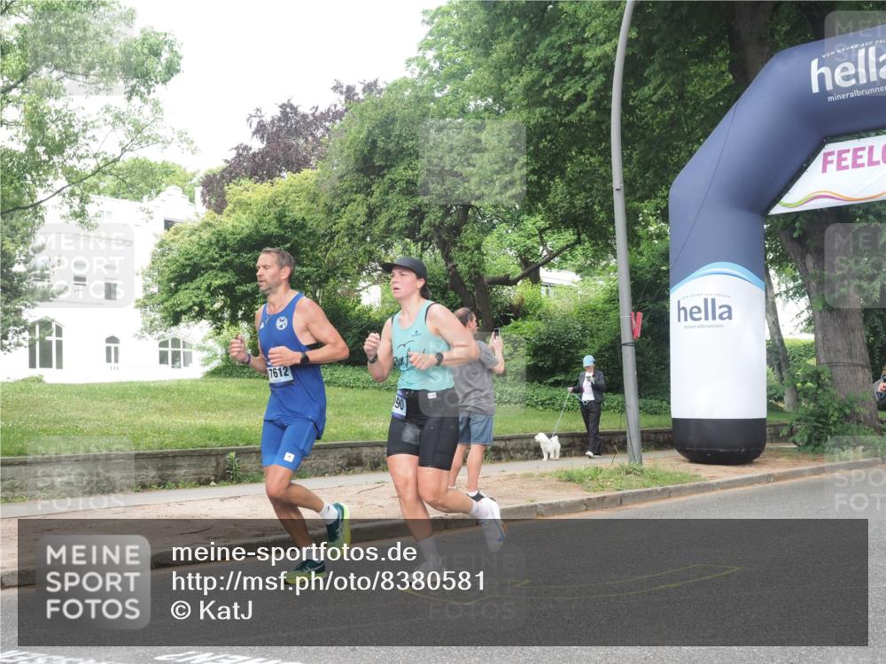 29.06.2025 - hella hamburg halbmarathon KatJ http://msf.ph/oto/8380581 29.06.2025 10:25:05 Zwischen KM18-KM19 2774, 4062, 6990 meine-sportfotos.de