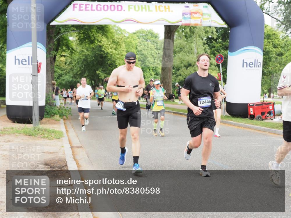 29.06.2025 - hella hamburg halbmarathon MichiJ http://msf.ph/oto/8380598 29.06.2025 10:46:16 Zwischen KM18-KM19 2780, 6220, 7065, 8585, 10488, 12206, 12261, 12446, 13847, 15232, 15284, 17503, 19160 meine-sportfotos.de