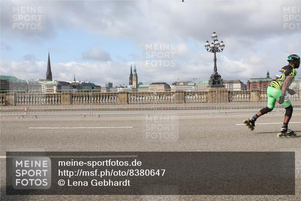 29.06.2025 - hella hamburg halbmarathon Lena Gebhardt http://msf.ph/oto/8380647 29.06.2025 08:51:58 Lombardsbrücke  meine-sportfotos.de