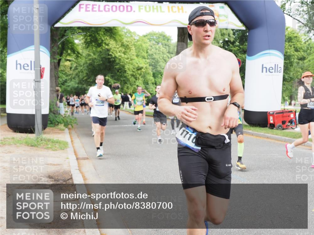 29.06.2025 - hella hamburg halbmarathon MichiJ http://msf.ph/oto/8380700 29.06.2025 10:46:18 Zwischen KM18-KM19 2780, 4986, 6220, 8030, 10488, 11394, 12206, 12261, 12446, 15232, 15284, 18485, 19160, 19178 meine-sportfotos.de