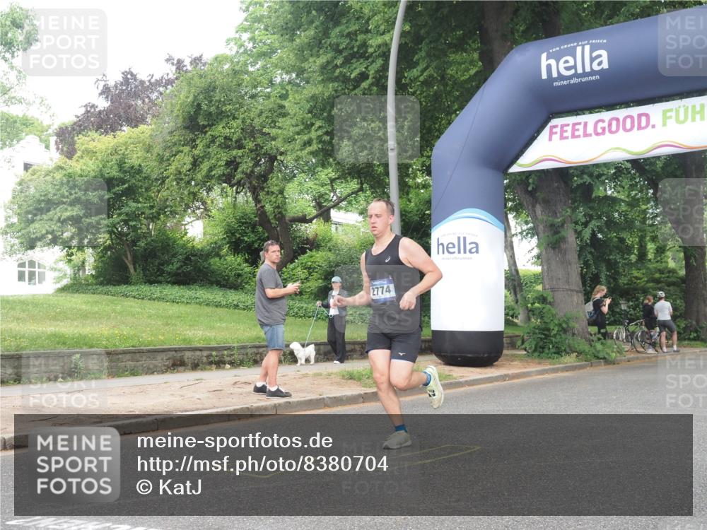29.06.2025 - hella hamburg halbmarathon KatJ http://msf.ph/oto/8380704 29.06.2025 10:25:06 Zwischen KM18-KM19 2774, 4062, 6990 meine-sportfotos.de