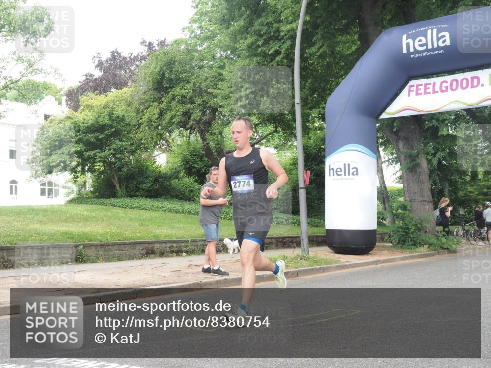 29.06.2025 - hella hamburg halbmarathon KatJ http://msf.ph/oto/8380754 29.06.2025 10:25:07 Zwischen KM18-KM19 2774, 4062, 6990 meine-sportfotos.de